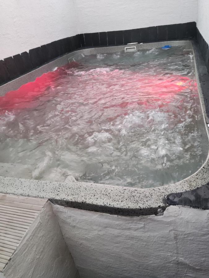 Villa Bali Con Jacuzzi Climatizado Y Piscina Climatizada Con Jacuzzi チクラナ・デ・ラ・フロンテーラ エクステリア 写真